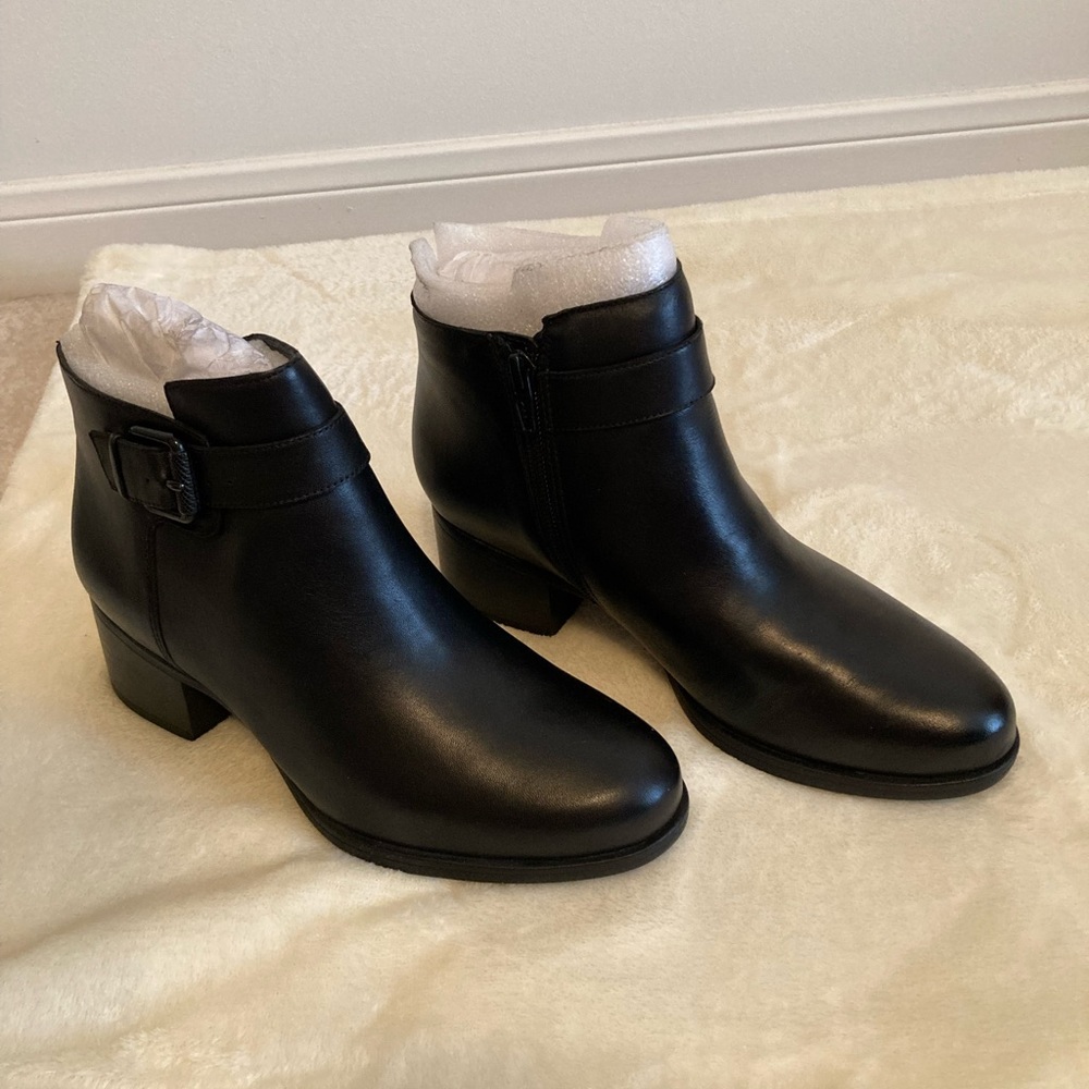 Naturalizer Dora Booties